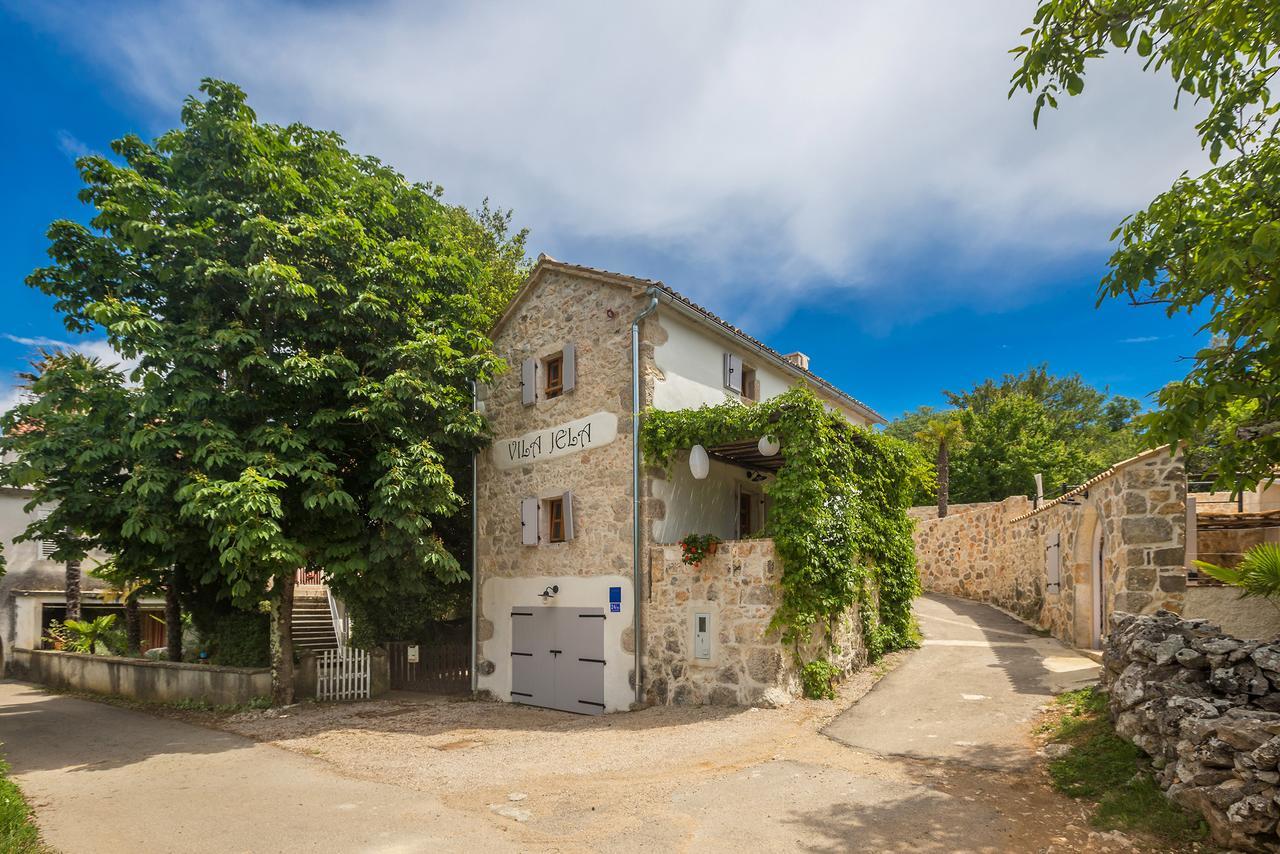 Holiday Home Jela Dobrinj Exterior photo